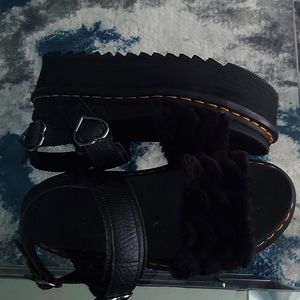DR. MARTENS-VOSS FLUFFY FAUX FUR PLATFORM SANDALS